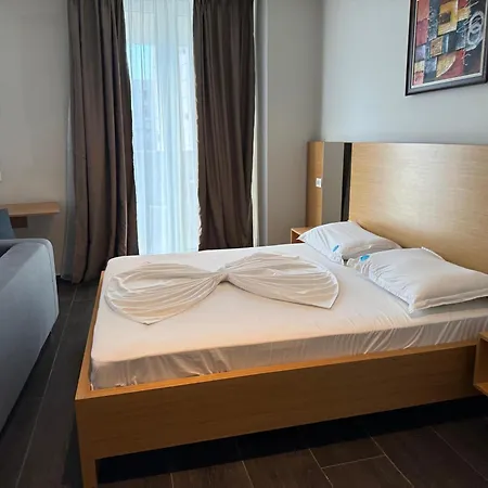 Comfort 21 Τίρανα